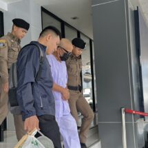 ทิดแย้มและสีกาคนสนิทถูกคุมตัวฝากขังศาลอาญาทุจริตฯ ย้ำคัดค้านประกันตัว หลักฐานชัด เตรียมขยายเส้นเงินบัญชีวัด รับเงินจากแหล่งใด