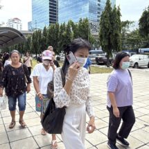 เจ้าของร่วมคอนโดฯ ชื่อดังซอยโชคชัยร่วมมิตรแห่งร้อง ปคบ.