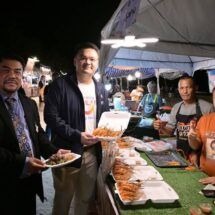 กระทรวงการท่องเที่ยวและกีฬา ผนึก ททท. และ สอผท.จัด “มหกรรมอาหารทะเล @ สามร้อยยอด” ดันเศรษฐกิจฐานราก–ฟื้นท่องเที่ยวชุมชน3 วันแห่งความสนุก นำโดย ‘มาลีฮวนน่า’ และศิลปินชื่อดังอีกคับคั่ง