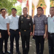 มุกดาหาร แม่ทัพภาคที่ 2 ถวายพระประธานทรงเครื่องสมัยอู่ทอง