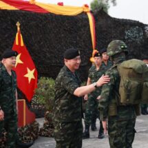 ผบ.ขกท. ตรวจสภาพพร้อมรบ ปลุก หน่วยข่าว เราคือหูตาสนามรบ มี เครื่องมือพิเศษ-อิเล็กทรอนิกส์ทันสมัยสอดแนม-จารกรรม