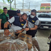 ตำรวจสอบสวนกลาง (CIB) ร่วม ปศุสัตว์ บุกทลายห้องเย็นเชียงราย ยึดซาก เนื้อสัตว์นำเข้ากว่า 4 ตัน รวมมูลค่ากว่า 7 แสนบาท