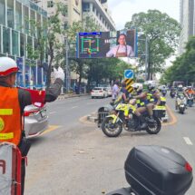 ตร.จร.โครงการพระราชดำริ อำนวยความสะดวกเคลื่อนย้ายทหารกล้าบาดเจ็บจากชายแดน ส่งโรงพยาบาลอย่างปลอดภัย
