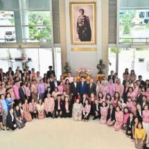 รมว.พม. ”อัครา พรหมเผ่า” เข้าสักการะสิ่งศักดิ์สิทธิ์ประจำกระทรวง เพื่อความเป็นสิริมงคล ก่อนปฎิบัติหน้าที่เมื่อวานนี้(วันที่ 26 กันยายน 2568)