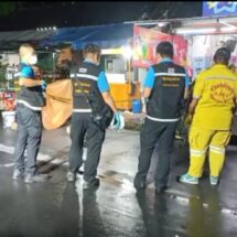 หนุ่มชักมีดเดินเข้ามาแทง โดนปืนยิงสวนดับ หน้าแฟลตคลองจั่น ตำรวจสืบสวนตามรวบมือปืนบาดเจ็บที่ รพ.