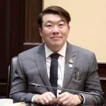 “สิริพงศ์” เผย คนละครึ่งพลัสมีเฟส 2 เก็บตกกลุ่มตกหล่น เตรียมเปิดลงทะเบียนบัตรสวัสดิการรอบใหม่ หนุนคนไทยทุกกลุ่มเข้าถึงสิทธิ์ นายกฯ ห่วงประชาชน ไม่อยากให้ใครถูกทิ้งไว้ข้างหลัง