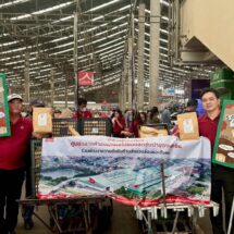 ปทุมธานี-ตลาดสี่มุมเมืองแจกสารปรับปรุงดิน ชูโมเดลจัดการขยะอินทรีย์ 230 ตันต่อวัน