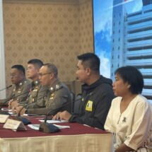 ตร. ร่วมกับมูลนิธิกระจกเงา แถลงสถานการณ์ “เด็กหาย” เนื่องในวันเด็กแห่งชาติ พร้อมเตือนภัยการค้ามนุษย์ยุคใหม่ หลังพบเด็กและเยาวชนถูกหลอกเข้าสู่ขบวนการสแกมเมอร์