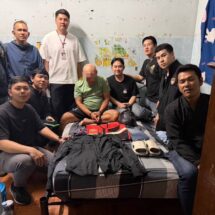 รวบทันควัน ตร.ทองหล่อ โชว์ฝีมือเฉียบ จับโจรแสบทำทีซื้อน้ำพริก 10 บาท ก่อนฉกทอง-เงินล้าน ”ยายสออน“วัย 70 ปีได้แล้ว