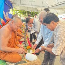 ปทุมธานี-วัดบางเตยกลาง สามโคก ปทุมธานี จัดพิธีทำบุญสัมภเวสี ปีที่ ๒๐ ชาวบ้านร่วมพิธีกันอย่างเนืองแน่น !!!