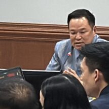 นายกฯ ติดตามคดีทุจริตสอบท้องถิ่น ตำรวจขยายผลหาผู้บงการ พบผู้ต้องหาให้การพาดพิงบุคลากร มศว. ขณะ มท.ตรวจพบคะแนนผิดปกติ 5,814 ราย