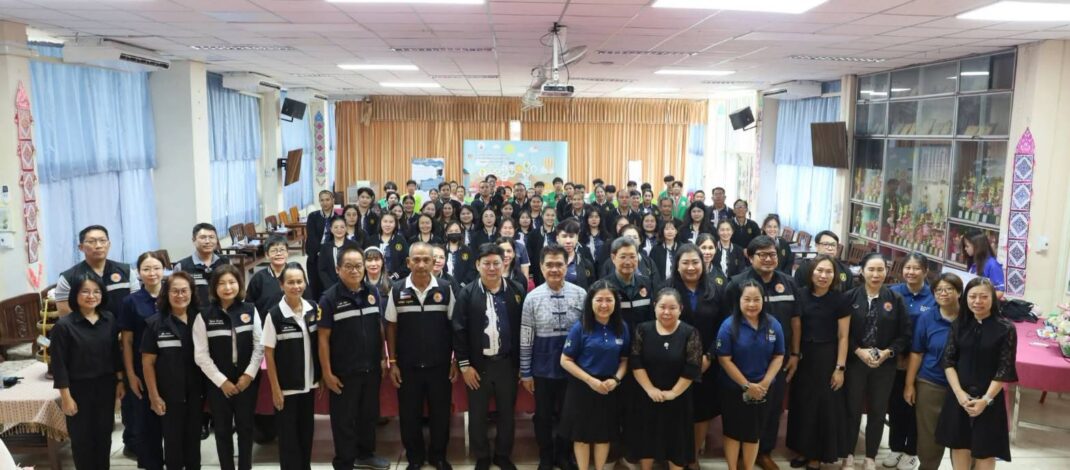 เทศบาลเมืองแพร่ ให้การต้อนรับคณะศึกษาดูงานจาก โรงเรียนบ้านศาลา จังหวัดเชียงใหม่