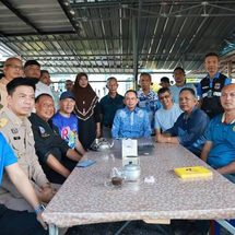 ผู้ว่าฯ ภูเก็ต ลุยยามเช้า! ลงพื้นที่ไสยวน-ราไวย์ นั่งวงน้ำชา รับฟังปัญหาชาวบ้านถึงชุมชน ชูเสน่ห์วิถีใต้ต่อยอด Soft Power