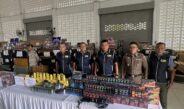 CIB ร่วมผู้ว่าฯ สตูล ทลายรังบุหรี่ไฟฟ้าเถื่อนข้ามชาติ ยึดของกลางบิ๊กล็อตกว่า 31 ล้าน ความเสียหายภาษีพุ่ง 130 ล้าน