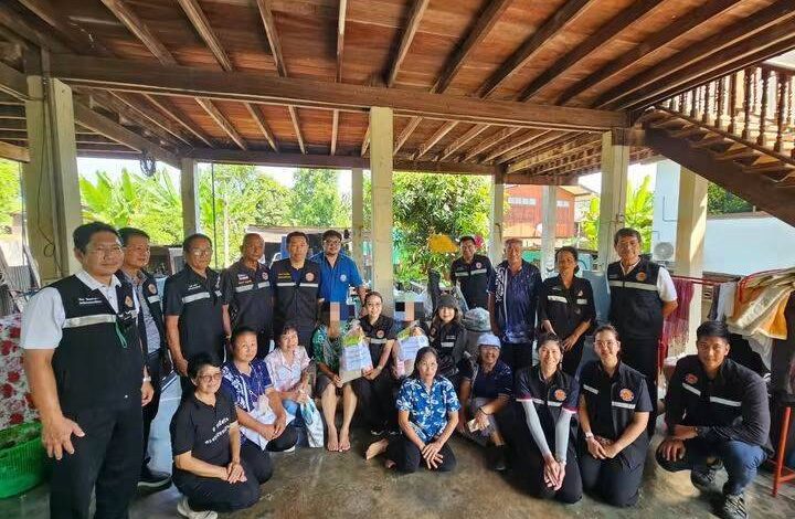ประชาชนต้องมาก่อน “นายกสุริยา” ลุยมอบถุงยังชีพช่วยเหลือผู้ประสบปัญหาทางสังคมในเขตเทศบาลเมืองแพร่ ประจำเดือนตุลาคม 2569